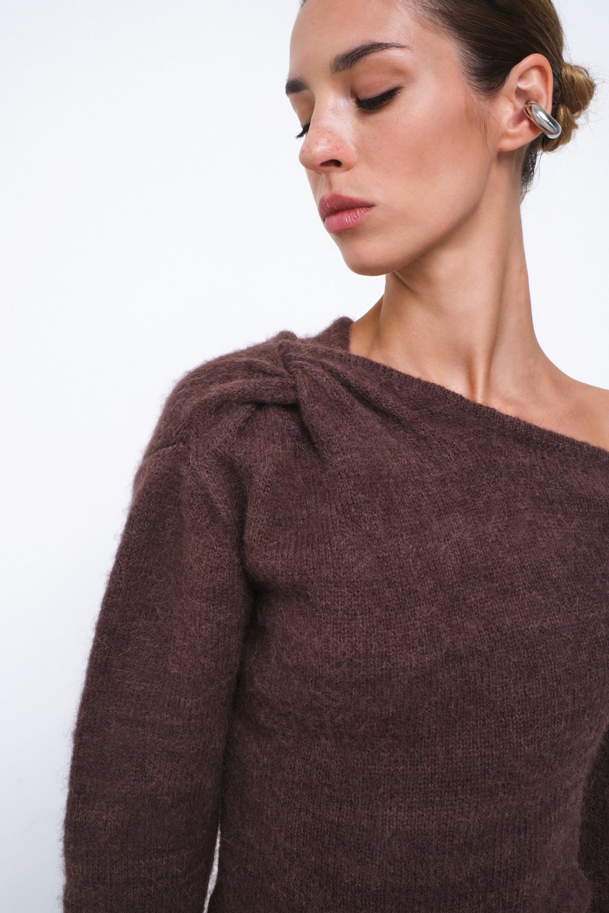 The Knot Jumper
